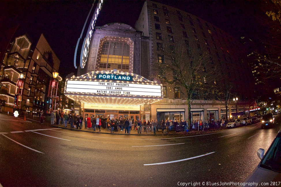 Tori Amos, Arlene Schnitzer Concert Hall, Portland'5 Centers for the Arts, photo by John Alcala