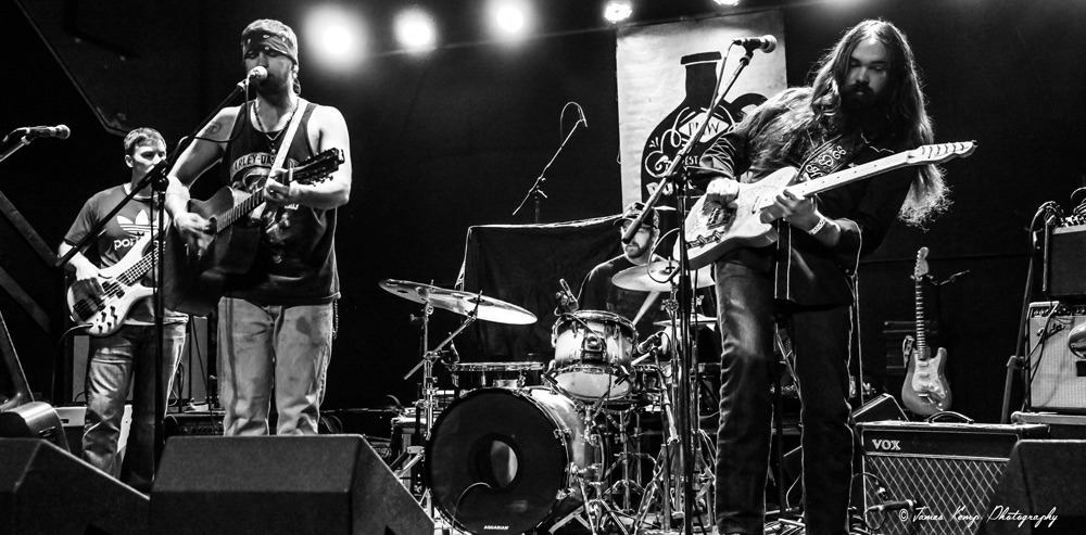 Brass Tacks, Hawthorne Theatre, photo by James Kemp