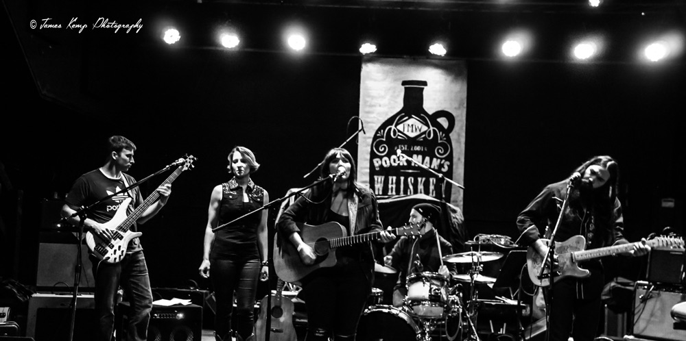 Terri Lynn Davis, Hawthorne Theatre, photo by James Kemp