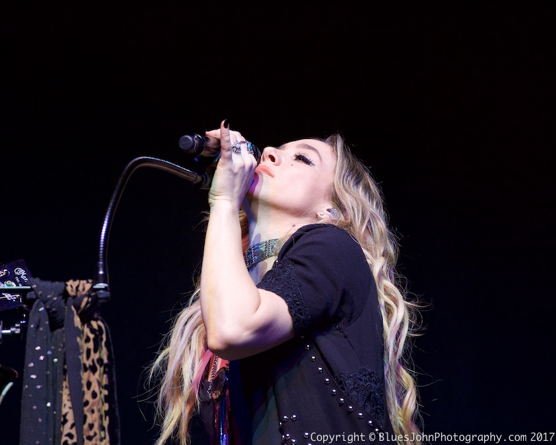 Alexander Jean, Arlene Schnitzer Concert Hall, photo by John Alcala