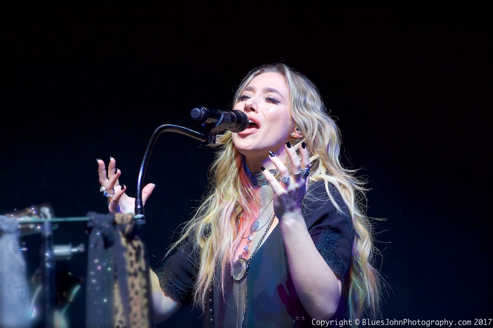 Alexander Jean, Arlene Schnitzer Concert Hall, photo by John Alcala