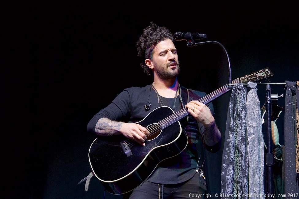 Alexander Jean, Arlene Schnitzer Concert Hall, photo by John Alcala
