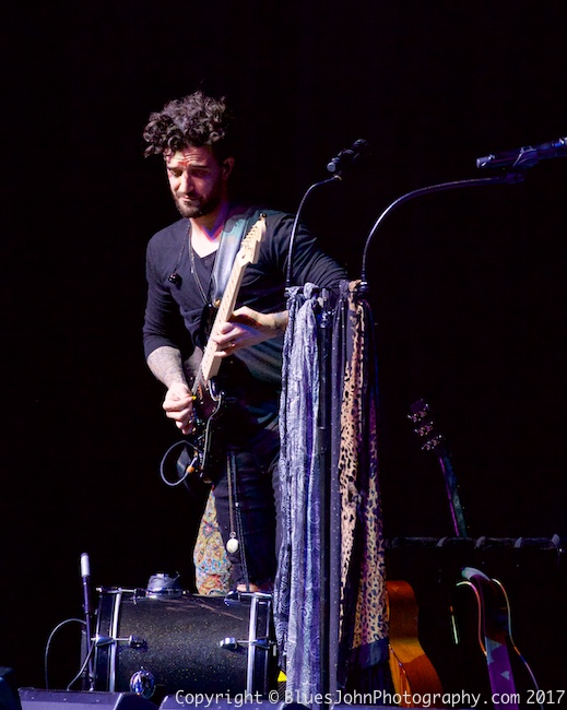 Alexander Jean, Arlene Schnitzer Concert Hall, photo by John Alcala