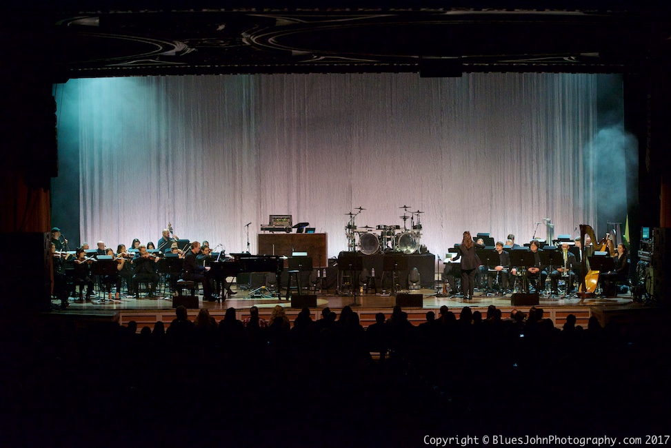 Evanescence, Arlene Schnitzer Concert Hall, Portland'5 Centers for the Arts, photo by John Alcala