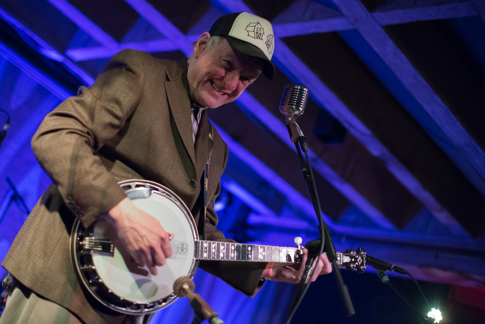 Danny Barnes, Doug Fir Lounge, photo by Miss Ellanea