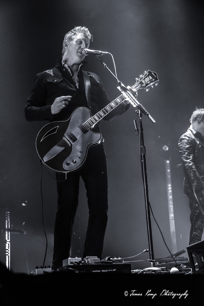 Queens of the Stone Age, Veterans Memorial Coliseum, Rose Quarter, photo by James Kemp