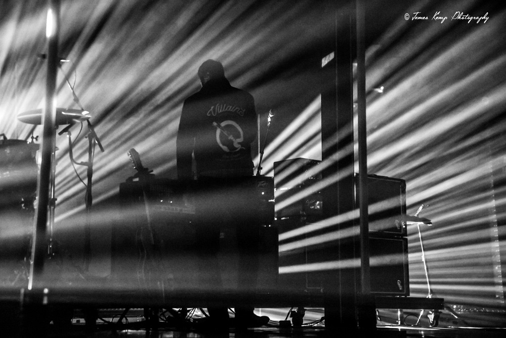 Queens of the Stone Age, Veterans Memorial Coliseum, Rose Quarter, photo by James Kemp