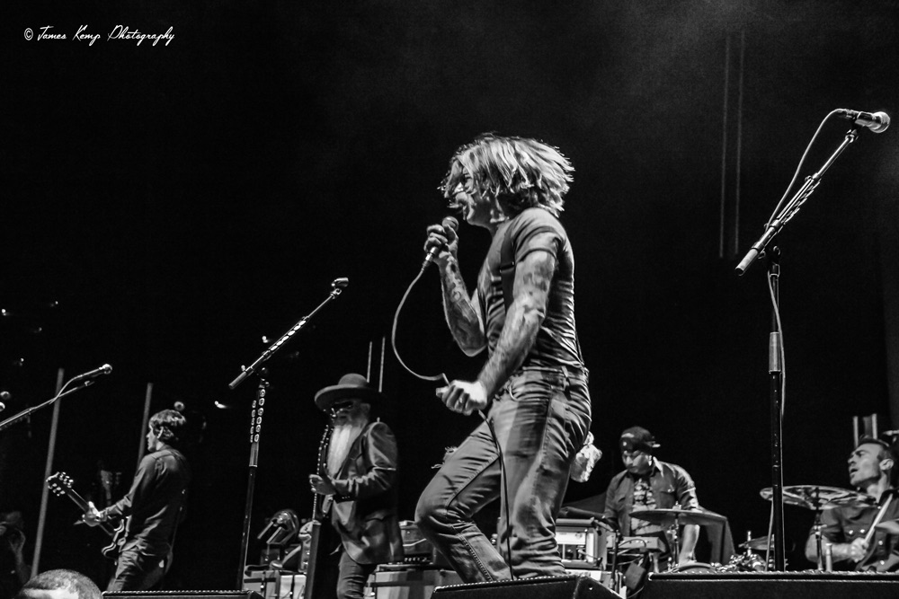 Eagles of Death Metal, Veterans Memorial Coliseum, Rose Quarter, photo by James Kemp