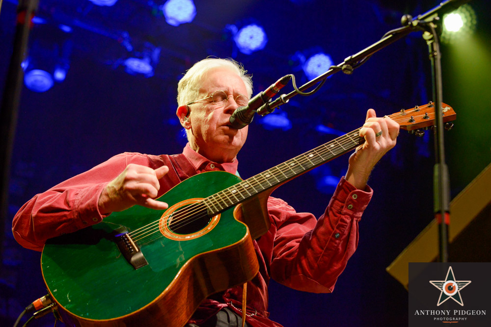 Bruce Cockburn, Aladdin Theater, photo by Anthony Pidgeon