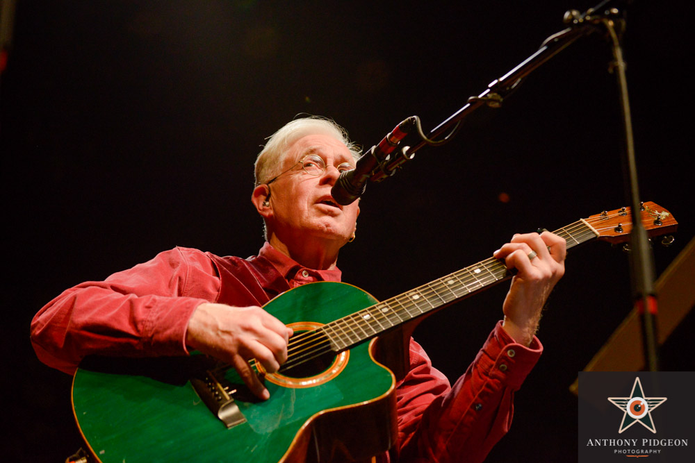 Bruce Cockburn, Aladdin Theater, photo by Anthony Pidgeon