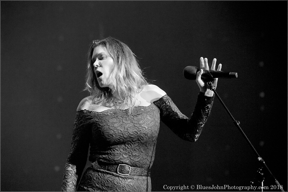 Beth Hart, Revolution Hall, photo by John Alcala