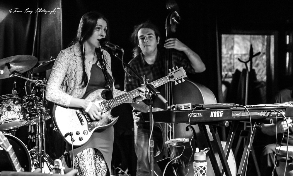 Maiah Wynne, The Analog Cafe [CLOSED], photo by James Kemp