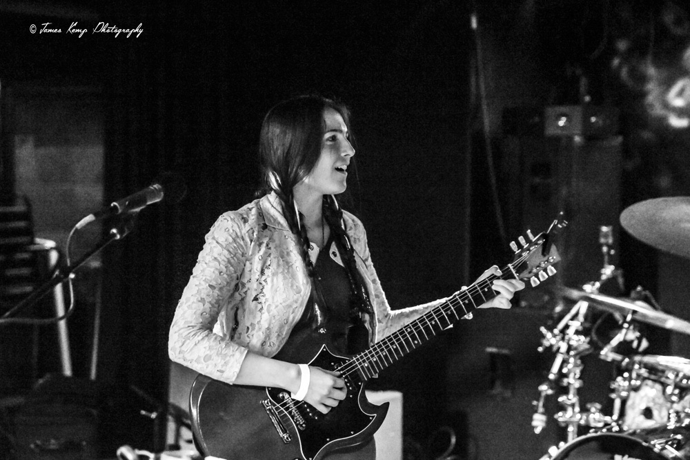 Maiah Wynne, The Analog Cafe [CLOSED], photo by James Kemp