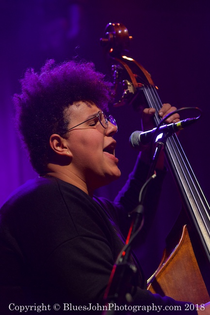 Bermuda Triangle, Aladdin Theater, photo by John Alcala