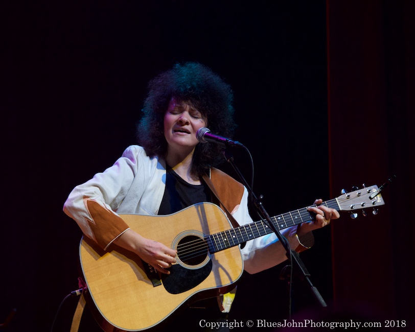 Bermuda Triangle, Aladdin Theater, photo by John Alcala