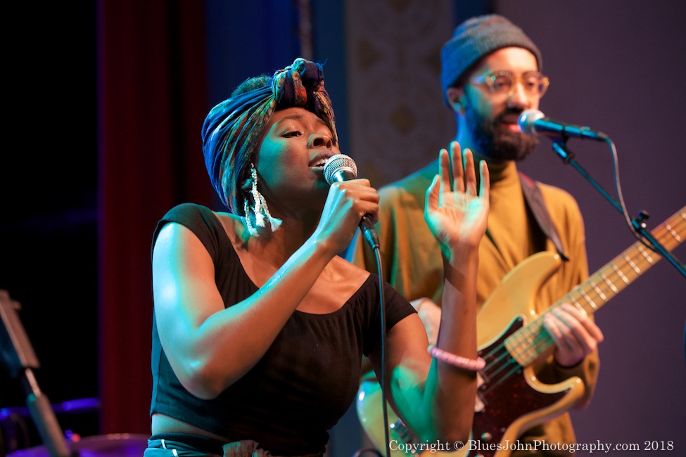 Bells Atlas, Aladdin Theater, photo by John Alcala