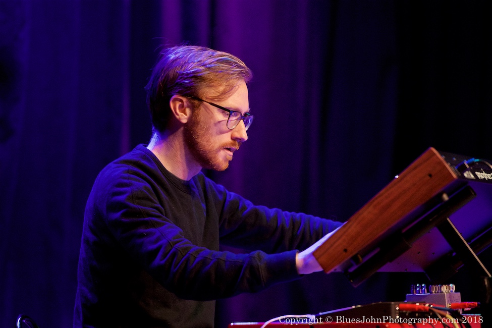 Bells Atlas, Aladdin Theater, photo by John Alcala