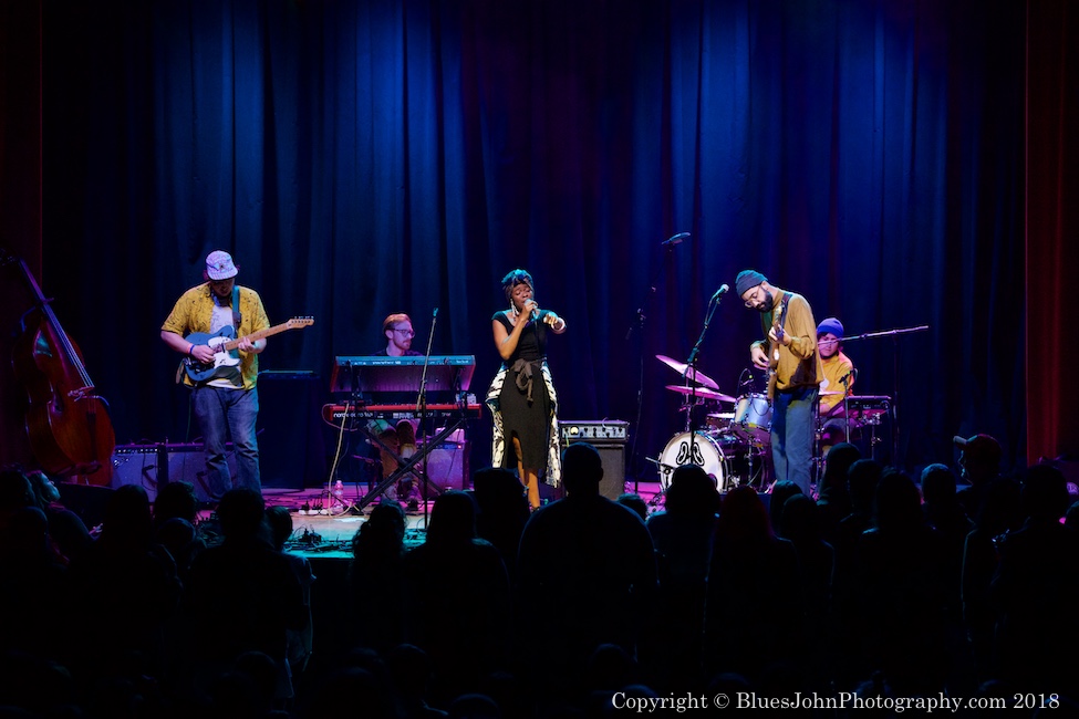 Bells Atlas, Aladdin Theater, photo by John Alcala