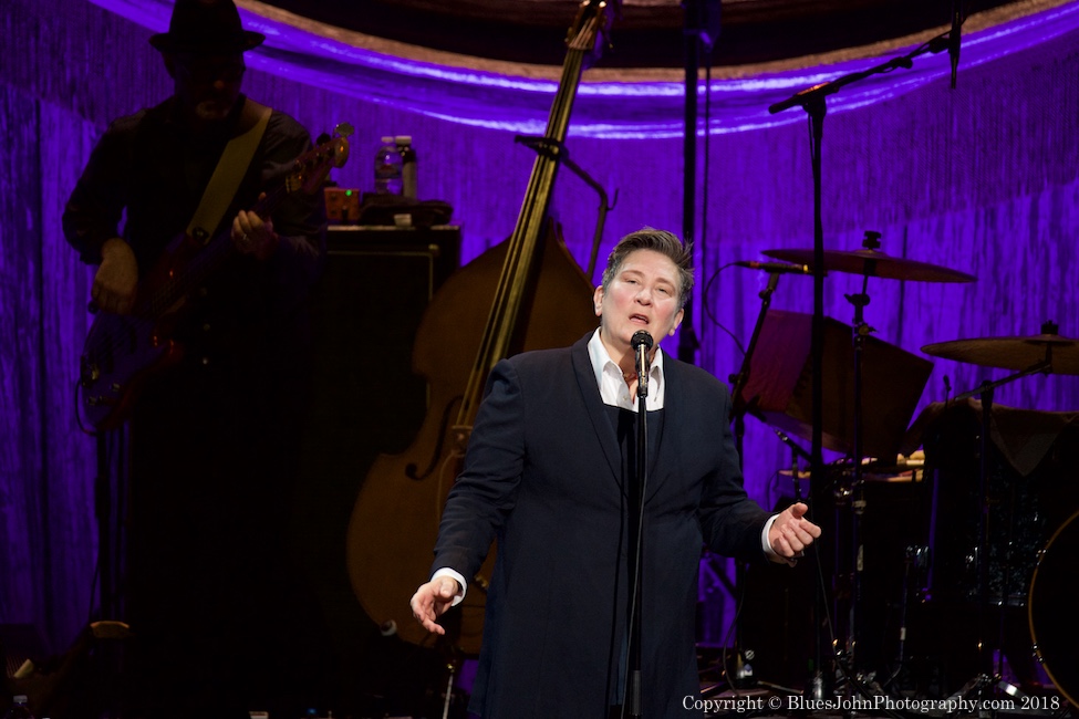 k.d. lang, Arlene Schnitzer Concert Hall, Portland'5 Centers for the Arts, photo by John Alcala