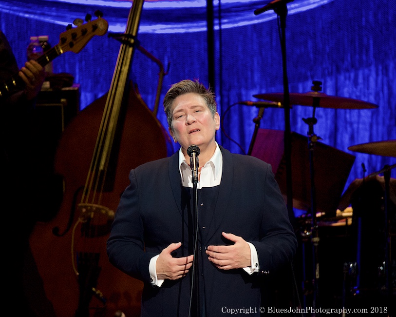k.d. lang, Arlene Schnitzer Concert Hall, Portland'5 Centers for the Arts, photo by John Alcala