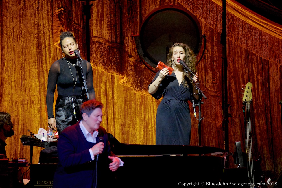 k.d. lang, Moorea Masa, Arlene Schnitzer Concert Hall, Portland'5 Centers for the Arts, photo by John Alcala