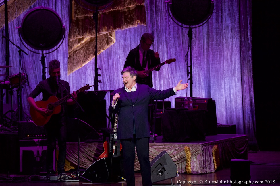 k.d. lang, Arlene Schnitzer Concert Hall, Portland'5 Centers for the Arts, photo by John Alcala