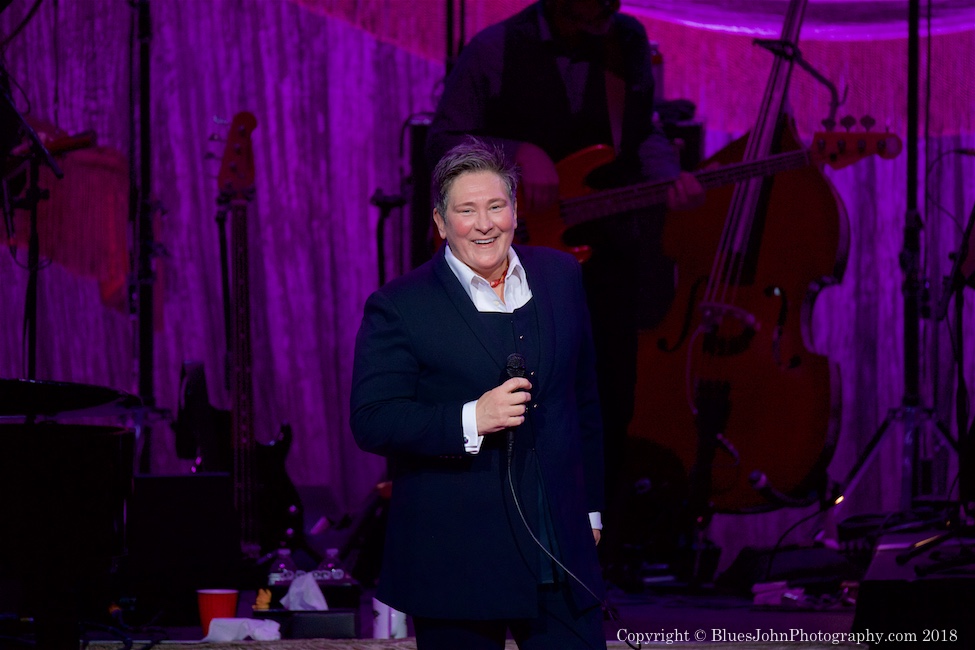 k.d. lang, Arlene Schnitzer Concert Hall, Portland'5 Centers for the Arts, photo by John Alcala