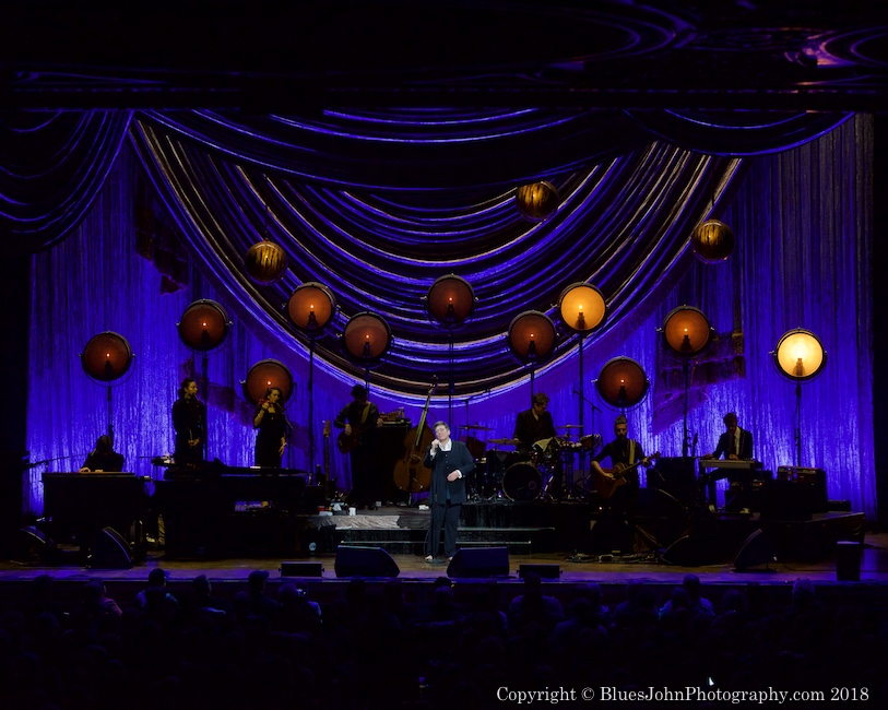 k.d. lang, Arlene Schnitzer Concert Hall, Portland'5 Centers for the Arts, photo by John Alcala