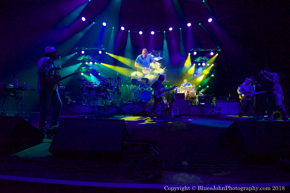 Santana, Veterans Memorial Coliseum, Rose Quarter, photo by John Alcala