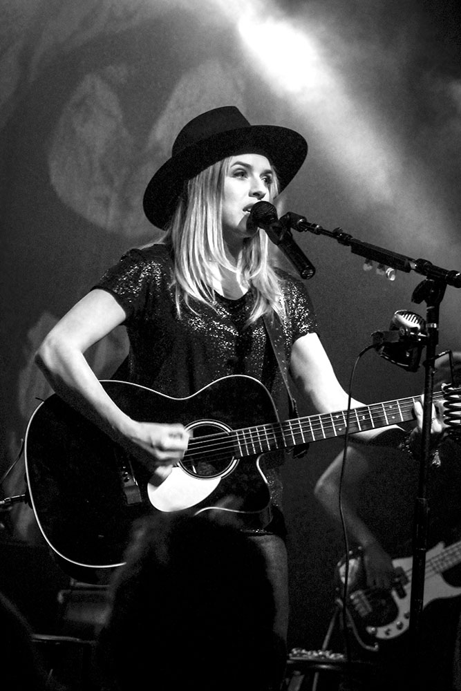 ZZ Ward, Wonder Ballroom, photo by Emma Davis