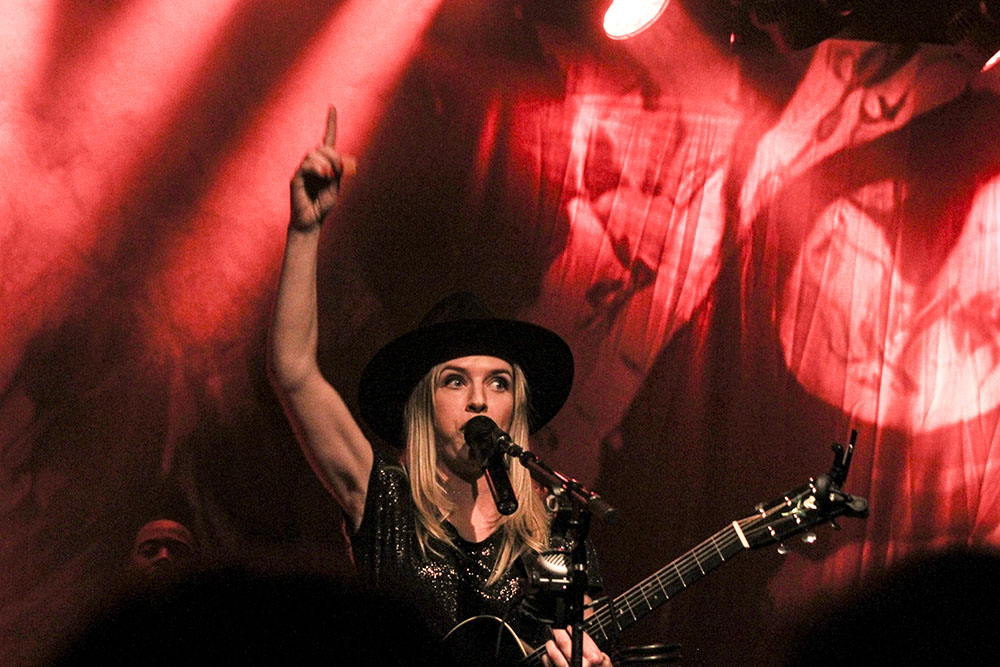 ZZ Ward, Wonder Ballroom, photo by Emma Davis