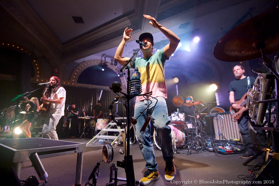 Walk Off The Earth, Crystal Ballroom, photo by John Alcala