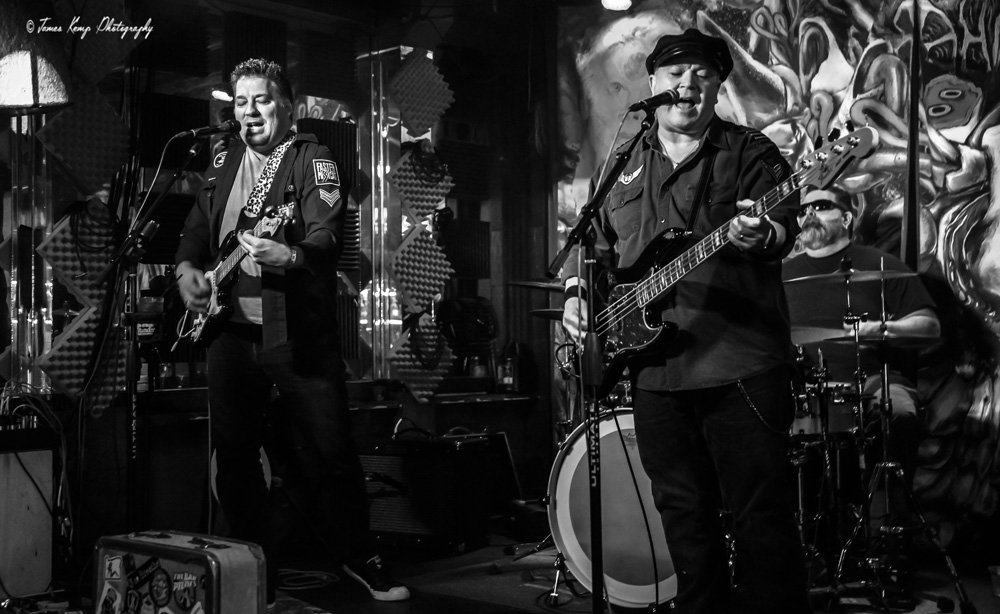 The Bar Pilots, The Analog Cafe [CLOSED], Portland Metro Records, photo by James Kemp