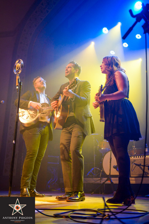 The Lone Bellow, Aladdin Theater, photo by Anthony Pidgeon