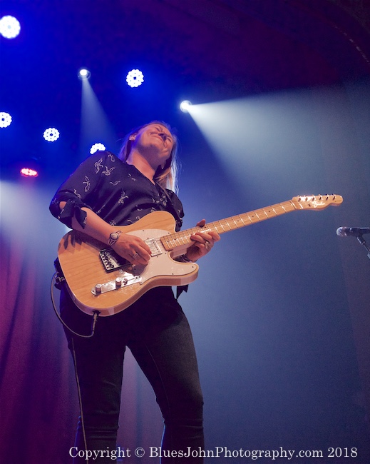 Joanne Shaw Taylor, Aladdin Theater, photo by John Alcala