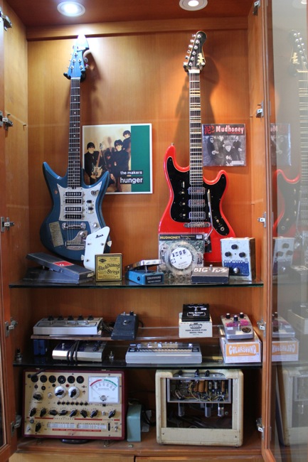 The Makers, Mudhoney, Black Book Guitars, photo by David Mosher