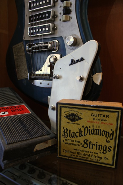 The Makers, Black Book Guitars, photo by David Mosher