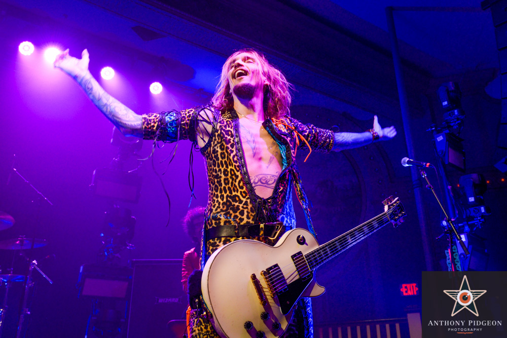 The Darkness, Crystal Ballroom, photo by Anthony Pidgeon