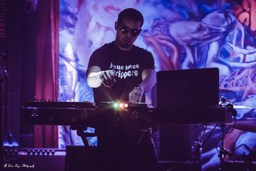 The B.S. of D., The Analog Cafe [CLOSED], Portland Metro Records, photo by James Kemp