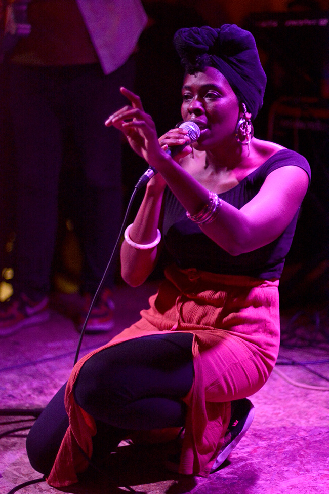 Bells Atlas, Bunk Bar, photo by Brendon Quinn