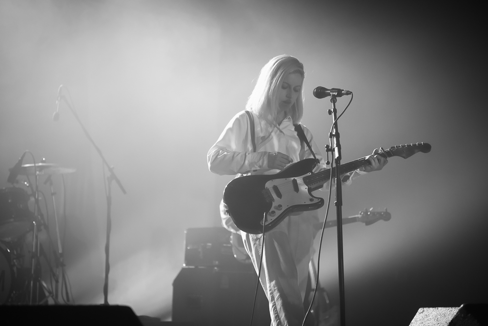 Alvvays, Roseland Theater, photo by Jeff Ryan