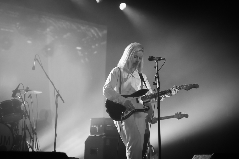 Alvvays, Roseland Theater, photo by Jeff Ryan