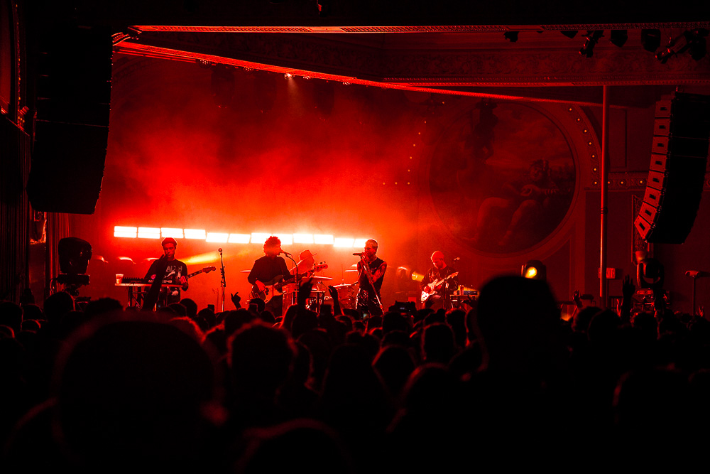 The Neighbourhood, Crystal Ballroom, photo by Sydnie Kobza