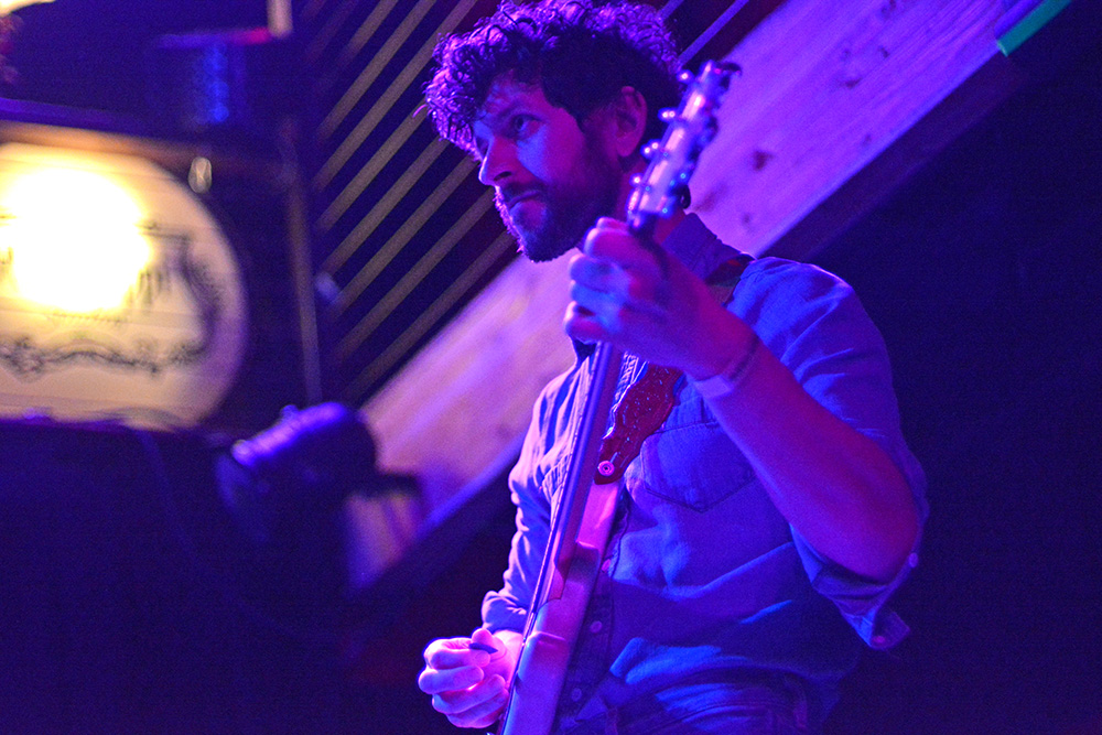 Y La Bamba, Mississippi Studios, photo by Brendon Quinn