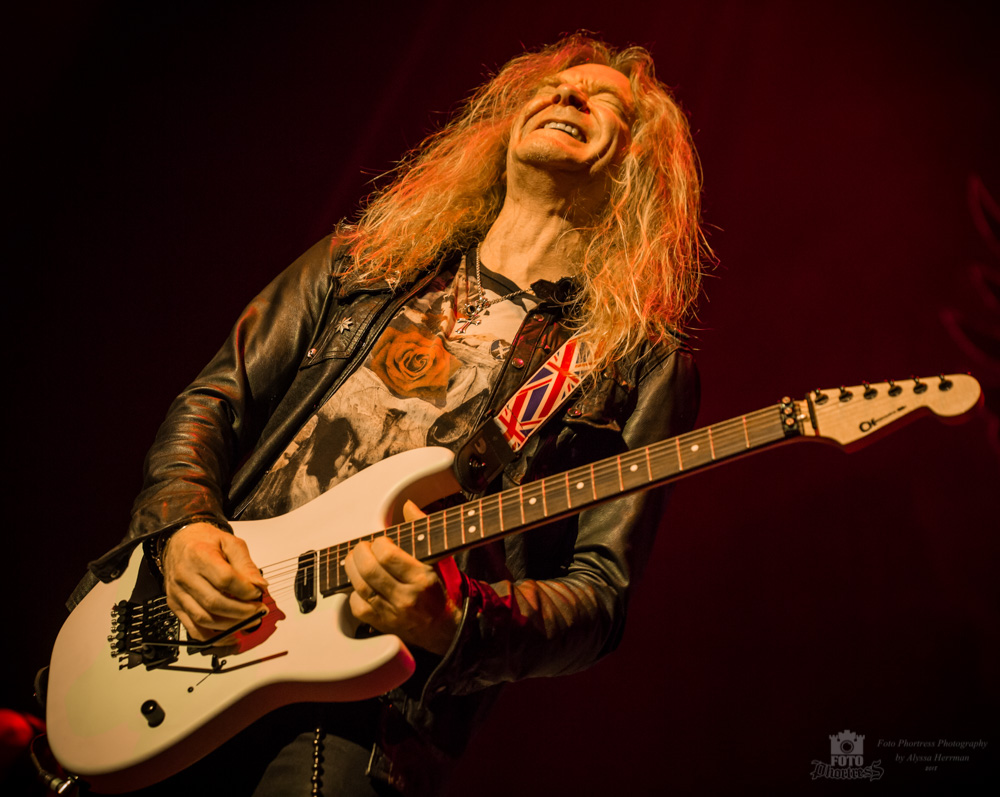 Saxon, Veterans Memorial Coliseum, Rose Quarter, photo by Alyssa Herrman