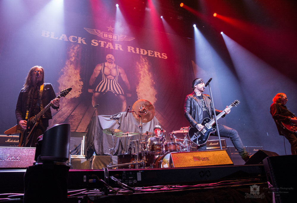 Black Star Riders, Veterans Memorial Coliseum, Rose Quarter, photo by Alyssa Herrman