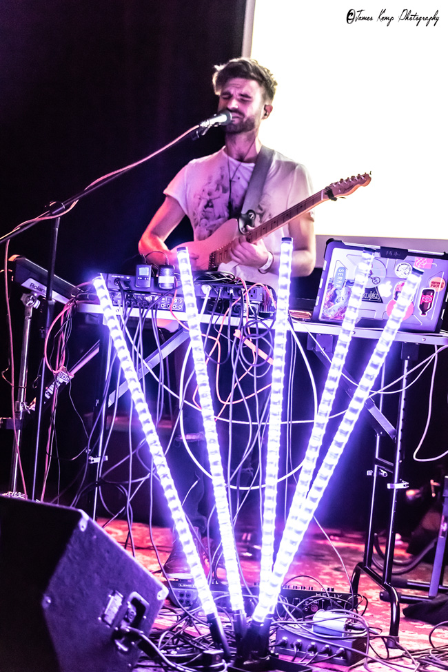 LEO ISLO, Kelly's Olympian, Vortex Music Magazine, photo by James Kemp