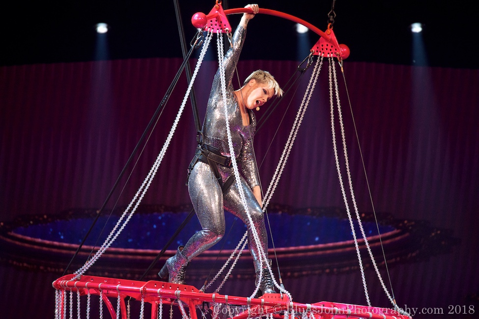 P!nk, Moda Center, photo by John Alcala