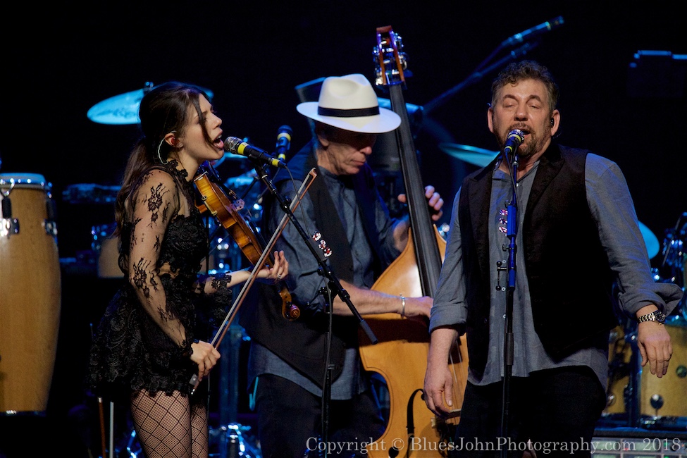 JD & The Straight Shot, Moda Center, photo by John Alcala