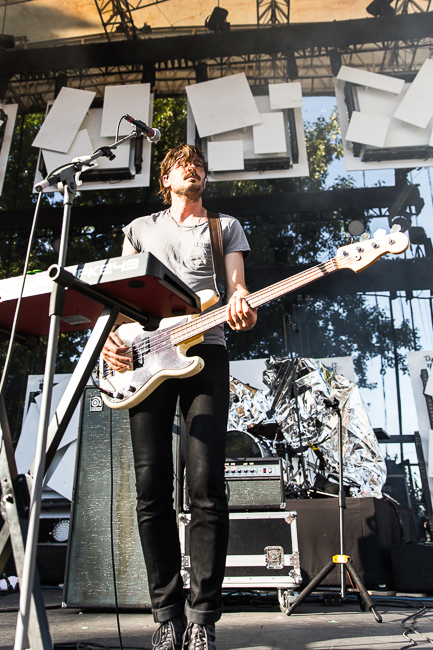 Mondo Cozmo, Edgefield Amphitheater, photo by Sydnie Kobza